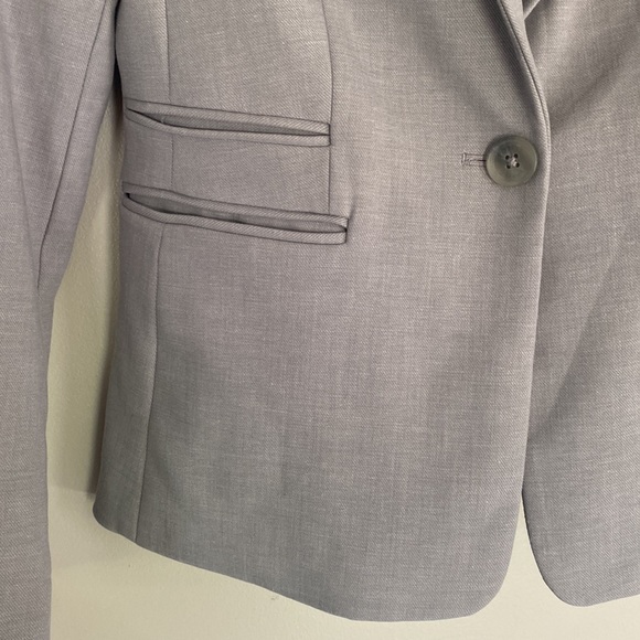 Express Notch Collar One Button Blazer - Light Grey - 2 - Picture 4 of 13